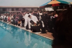 Η βάπτιση 300 φιλοξενούμενων παιδιών στην Θράκη